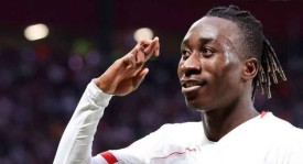 从半职业联赛到身价有望破亿！德甲赛场过人王，引发一众豪门追求