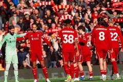 3-0，0-0，2-1欧洲疯狂一夜！巴萨出局，狼队绝杀，国米翻车！