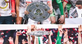 拜仁慕尼黑提前锁定本赛季德甲冠军，再获21世纪第20冠，球队将全力冲击欧冠与德国杯双冠