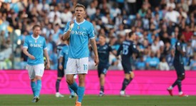 天助国际米兰：0-2，第2的那不勒斯遭意甲第9掀翻，落后榜首12分