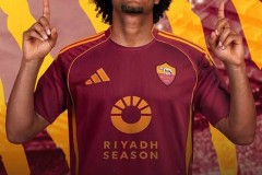 曝齐尔克泽已同意加盟罗马，曼联冬窗愿3500万出售！阿莫林觉得留他无用