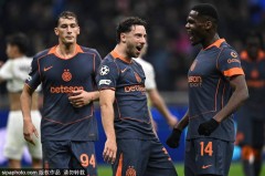 劳塔罗对阵尼科·帕兹：国际米兰与科莫，圣西罗上演争夺欧洲之路的巅峰对决