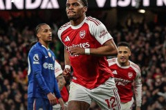 足坛一夜动态：AC米兰复仇升班马，曼联11轮不败，阿森纳2-1切尔西