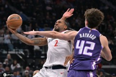 伦纳德33+5+5哈登21分 快船41分狂胜国王收获5连胜