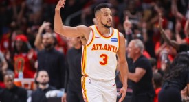 麦科勒姆绝杀布伦森26分 老鹰胜尼克斯总分2-1