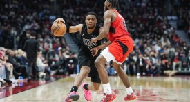 巴雷特26分英格拉姆25+9 巴恩斯18+12猛龙胜篮网