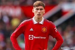 图赫尔钦点！前曼联“新卡里克”变身全能战士，国家队首秀惊艳