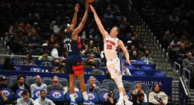 武克切维奇21分杜伦24+11 奇才不敌活塞14连败