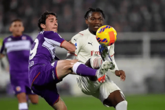 意甲保级续命战！佛罗伦萨主场死磕克雷莫纳，伤病潮下的攻防博弈