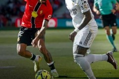 伯纳乌最念安切洛蒂！如今更衣室崩盘多线溃败，才知功勋主帅珍贵