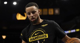 这也行？勇士队医更正：库里受伤的是左腿不是右腿