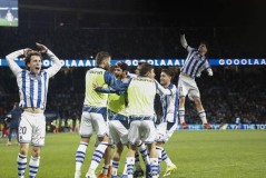 皇马暗自偷笑！巴萨3球被吹，西甲冠军11连胜告终