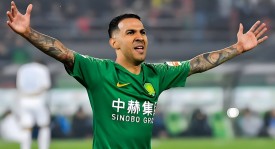 两位曾留洋德甲的王牌国脚，现在都成国安队的中流砥柱，值得期待