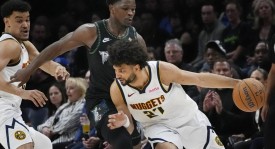 约基奇26中7爱德华兹17分 掘金不敌森林狼总分1-2