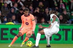 德甲最新消息：3次门框8次浪费，11.1亿卫冕冠军仍3-1斩落升班马，16战15胜