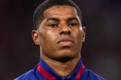 9球9助攻！拉什福德半程最佳引援，曼联太子为啥在巴萨打不上首发