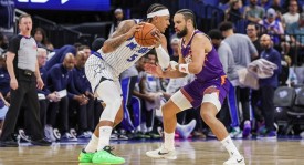 布克空砍34分班凯罗19+9+8 太阳不敌魔术