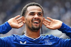 4球1助攻！25岁非洲天才边锋闪耀英超，三大豪门疯狂争夺中