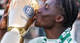 18岁德甲后防神童横空出世，开价高达4500万欧，5大欧洲豪门疯抢