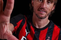 一日意甲动向：米兰对罗马本轮热门，国米新股东资产800亿美元