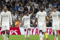 欧冠前瞻：穆里尼奥再战老东家，本菲卡上演奇迹之战，姆巴佩能否率队走出低谷？CCTV5不直播