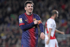 梅西被球员公认为欧冠之王，历史最强表现征服同行