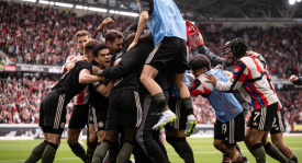 德甲最新积分战报：拜仁奇迹逆袭，勒沃库森轰入6球，多特4连胜