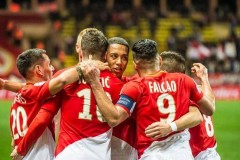 摩纳哥VS热刺！法甲劲旅主场争生机，英超豪门冲小组榜首