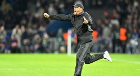 拜仁大胜亚特兰大，13射门斩获6球，彰显绝对统治力