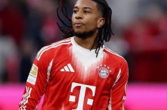 利物浦老队长推三人接班萨拉赫：欧冠顶级边锋，拜仁新“罗贝里”