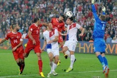 2-0到2-2！法兰克福到手的3分飞了，德甲保级大战一夜变天