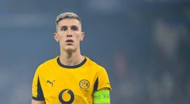 曼联夏窗卖人加节省工资有望获2亿！可增加引援，考虑签多特铁卫