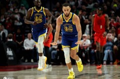 库里拿高分不再等于胜利 勇士这轮衰退谁该负主责？