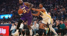 詹姆斯26+8+11库里缺阵 湖人大胜勇士