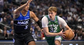 卡特28分弗拉格成最年轻50+先生 独行侠不敌魔术遭3连败