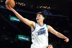 全明星新秀赛卡特队夺冠 埃奇库姆MVP杨瀚森10分2板