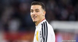 19岁德甲天才遭英超哄抢！布莱顿领跑切尔西纽卡斯尔，球员父母已点头