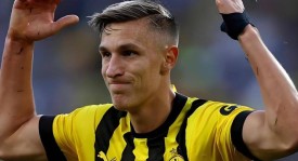 曼联利物浦上演抢人大战，德甲5500万铁卫身价腰斩，3000万镑谁能签下这位德国后防核心？