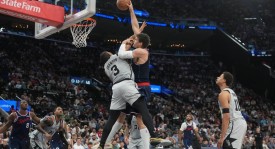 文班亚马21+13加兰25+10 卡斯尔23分马刺胜快船