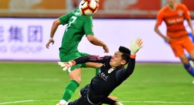 鲁能本轮中超负于大连英博，主力门将王大雷提前解约进军德甲