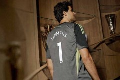 曼联一人离队只差最后步骤，拉爵欲收回500万！拉门斯下赛季穿1号